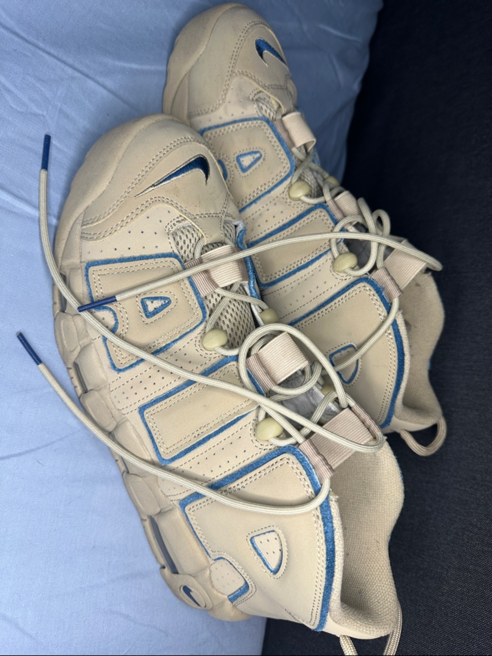 Nike Men’s Cream and Blue Lace-Up Sneakers (no box)